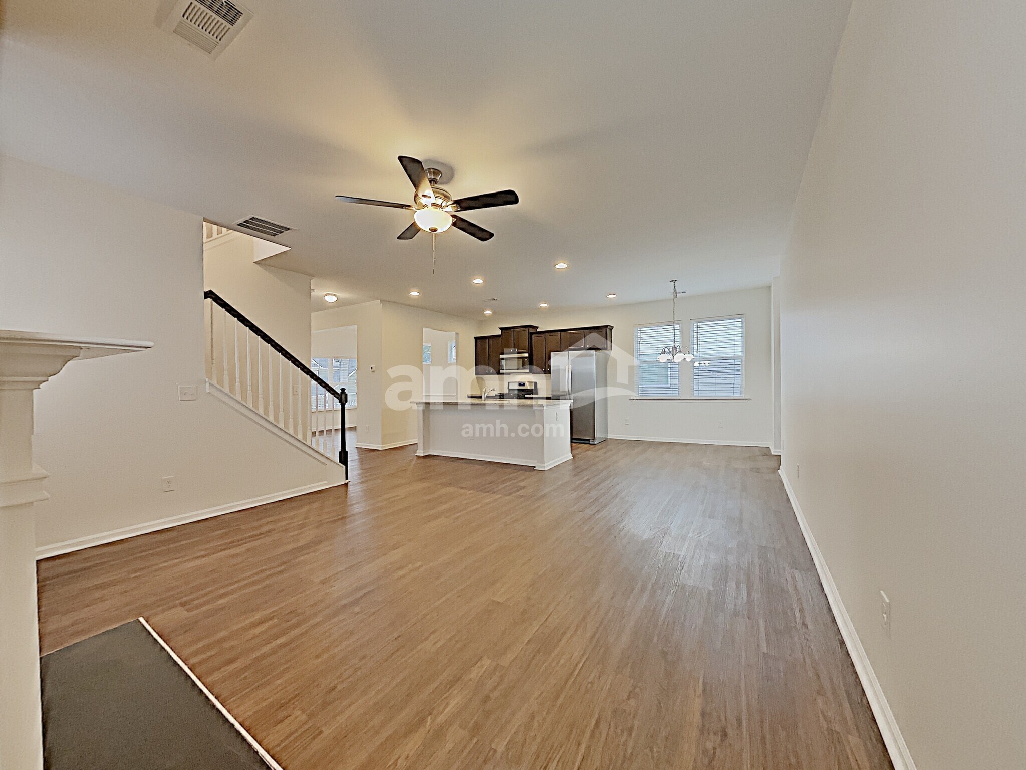 Building Photo - 323 Stoney Hollow Rd