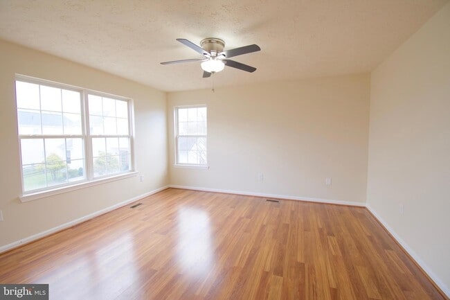 Building Photo - 5026 Dorchester Cir