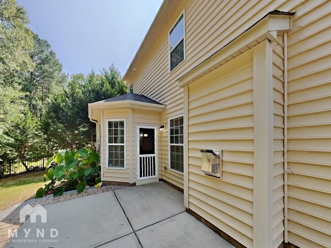 Building Photo - 9420 Ardrey Woods Dr