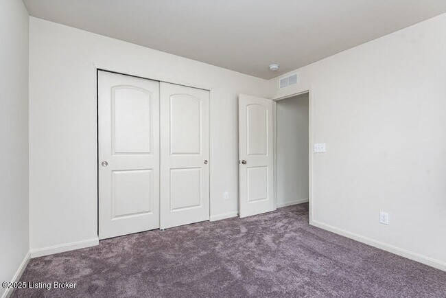 Building Photo - 4028 White Pne Ln