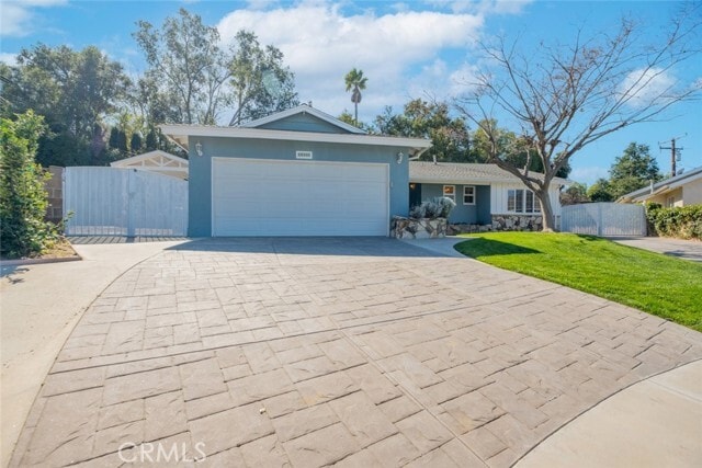 Building Photo - 23102 Middlebank Dr