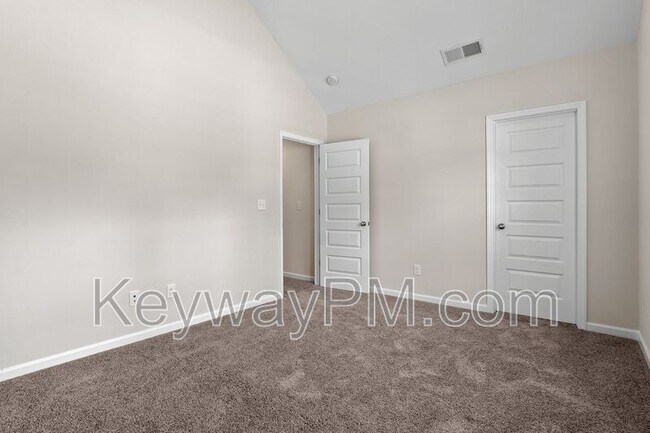 Building Photo - 2074 Limerick Ct