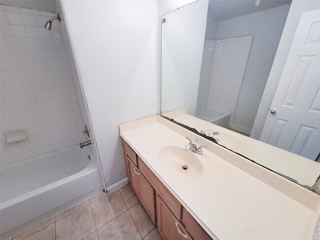 Building Photo - 3307 Pine Dust Ln