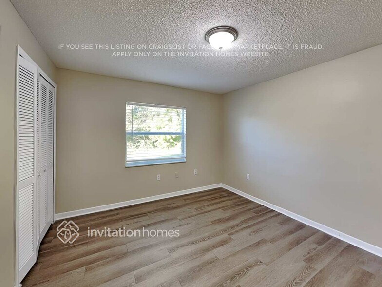 Building Photo - 3856 Stonemont Dr