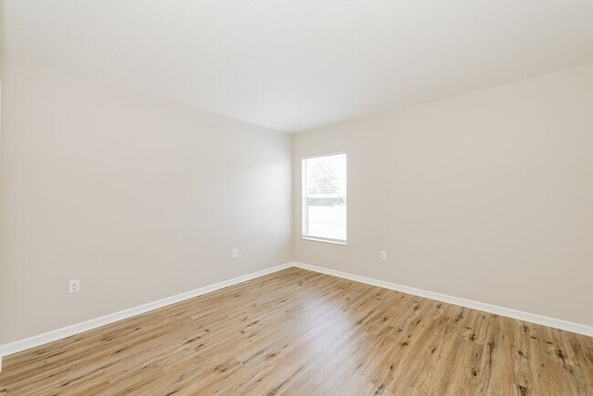 Building Photo - 12661 Evington Point Dr