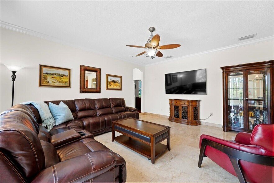 Building Photo - 1575 Newhaven Point Ln