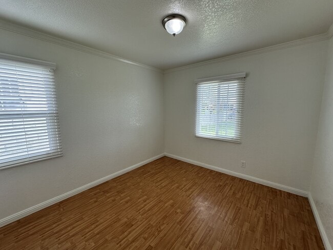 Building Photo - 13082 14th St