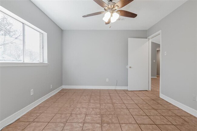 Building Photo - 4530 Adonis Dr