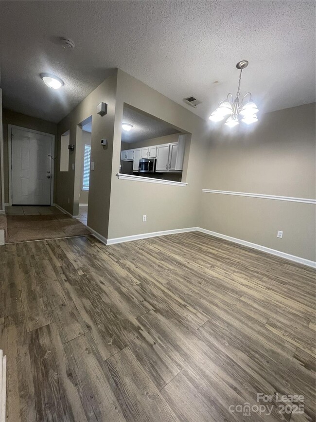 Building Photo - 6400 Windsor Gate Ln