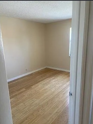 Building Photo - 5958 NW 24th Ct