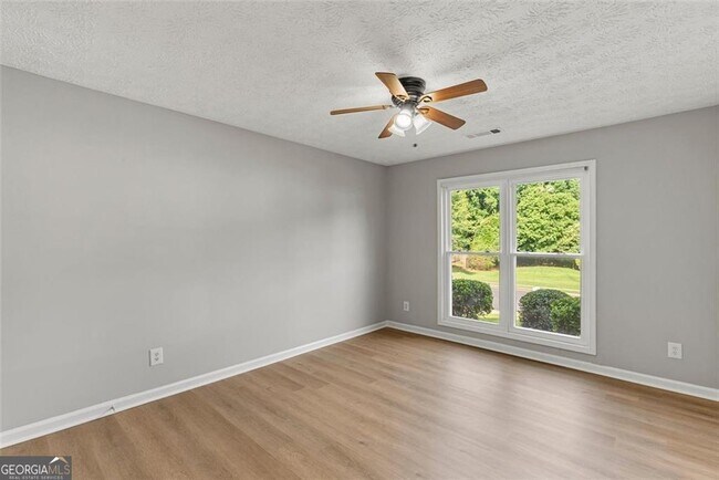 Building Photo - 4680 Sterling Oaks Ct