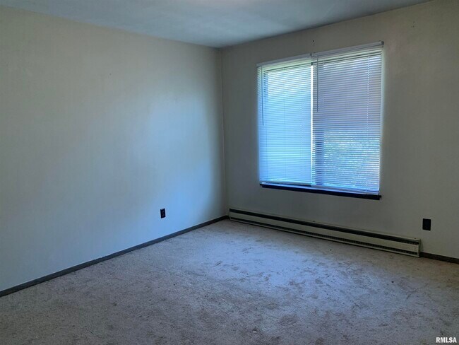 Building Photo - 3116 N Molleck Dr