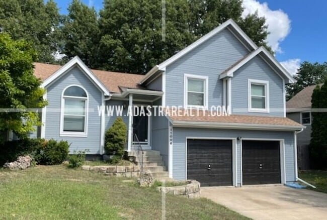 Building Photo - Gorgeous Shawnee Mission NW Home-Available...