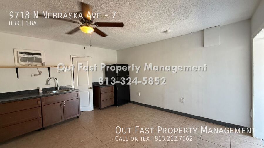 Building Photo - 9718 N Nebraska Ave