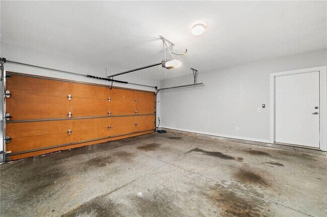 Building Photo - 1344 Rietveld Row NW