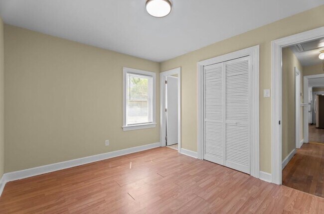 Building Photo - 4149 Woodcrest Rd