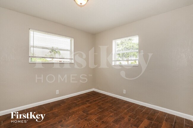 Building Photo - 6532 Eaton St