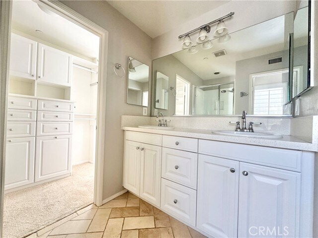 Building Photo - 67 Canal