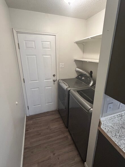 Building Photo - 3609 Barry Ave