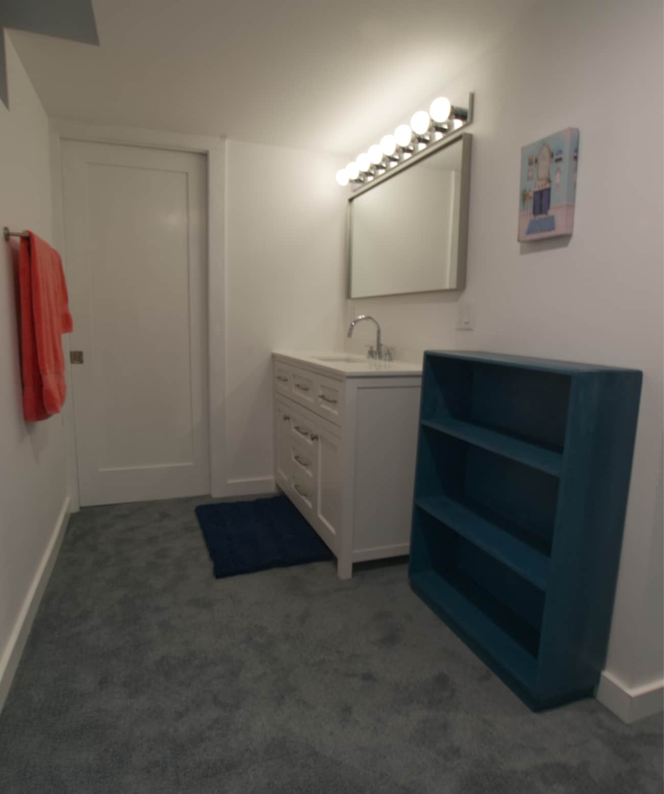 Bathroom vanities with large mirrors - 4157 SE Brooklyn St
