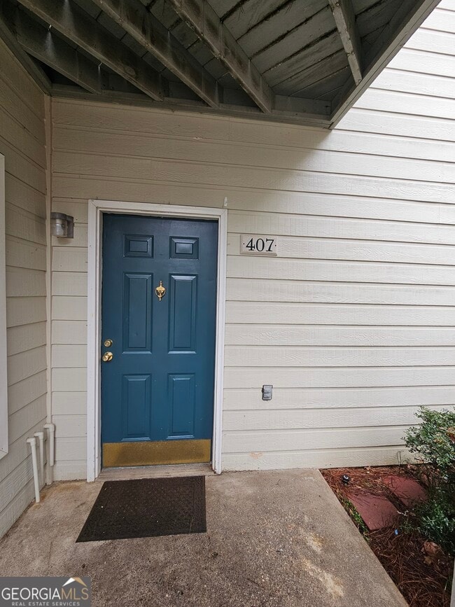 Building Photo - 407 Peachtree Club Dr