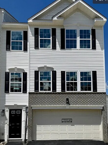 Building Photo - 179 Lockheed Dr