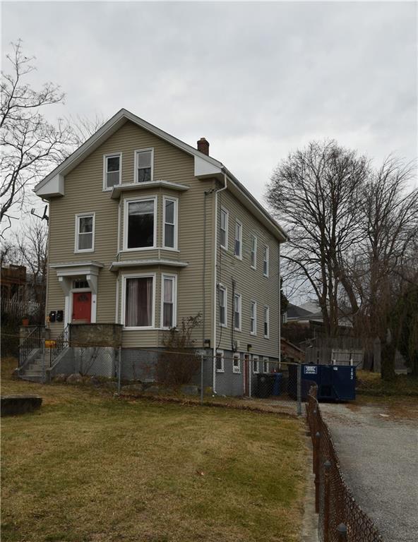 Building Photo - 216 Maplewood Ave