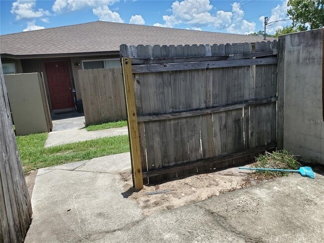 Building Photo - 5375 SE 29th Pl