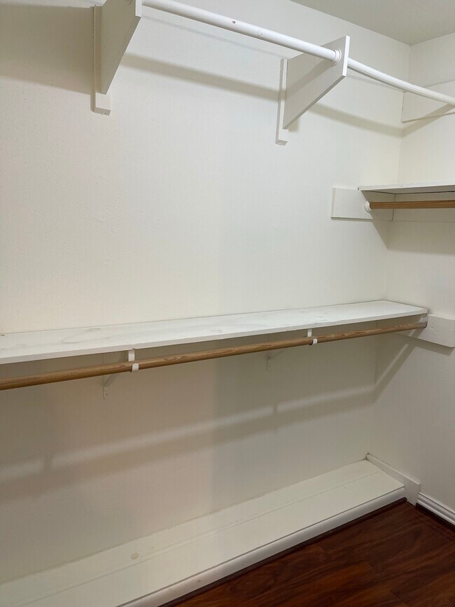 Building Photo - 6452 Olympia Dr