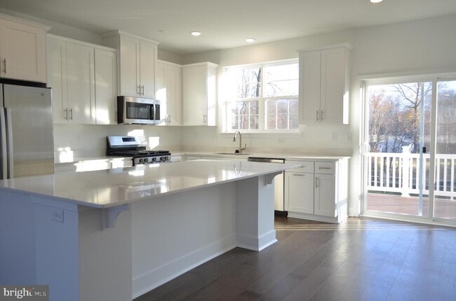 Building Photo - 113 FRED CLARK Dr