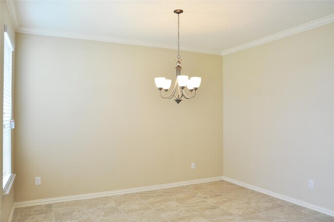 Building Photo - 18111 Tall Chestnut St
