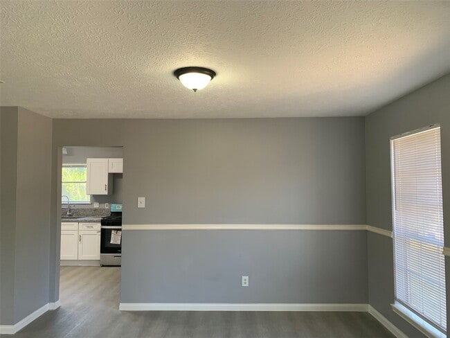 Building Photo - 7022 Harpers Dr