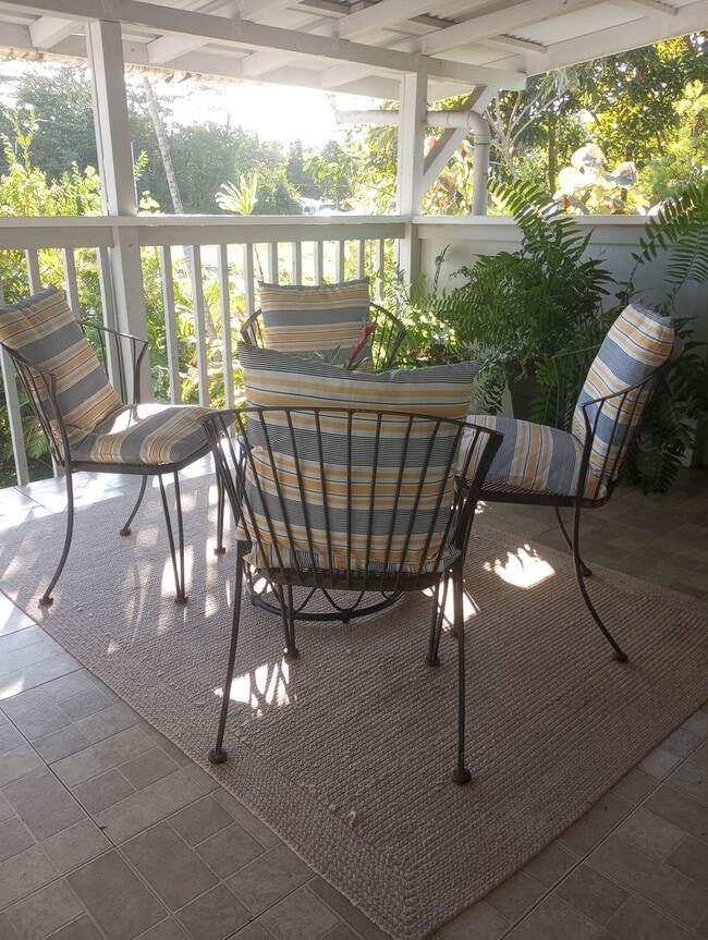 Building Photo - Fully Furnished- All Utilities Included- 1bd & 1 1/2 bath