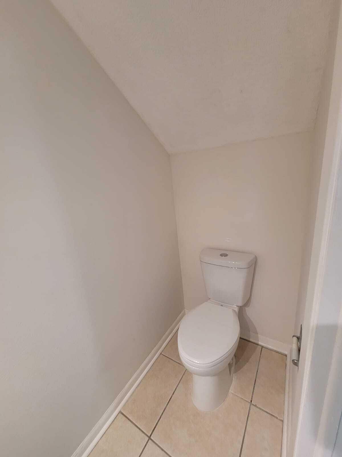 Building Photo - 6141 Oak Cluster Cir