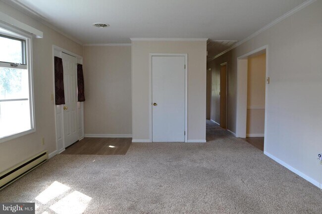 Building Photo - 925 Dyke Branch Rd