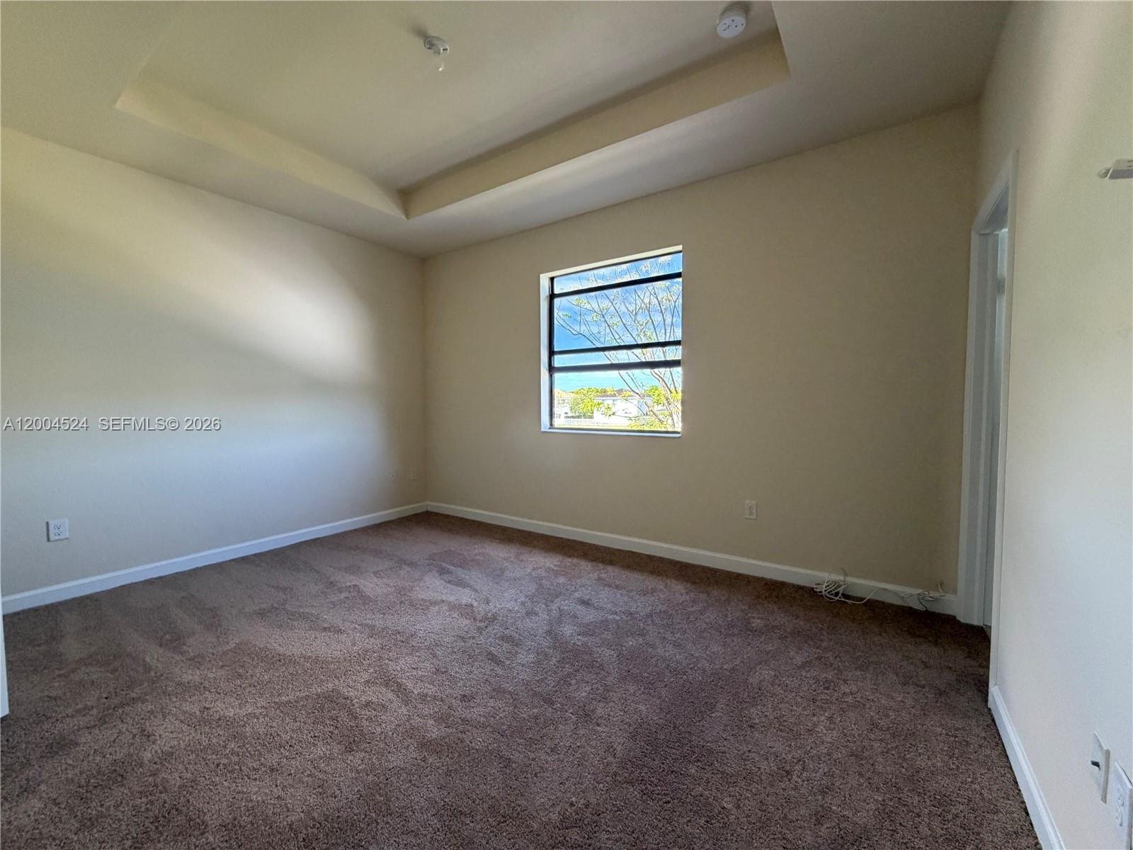 Building Photo - 544 SE 32nd Ave