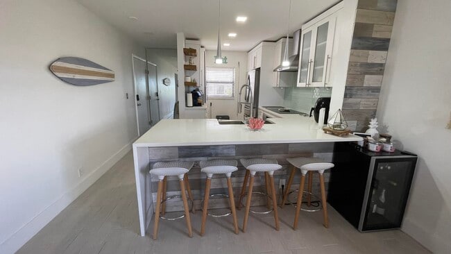 Building Photo - 5159 N Hwy A1A