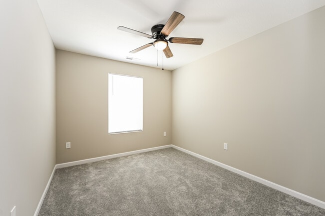 Building Photo - 4930 Pebble Ct