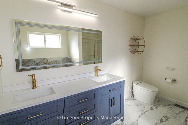 Building Photo - Beautiful and Modern Two-Story Home in Great Millcreek Location! 3 Bedrooms, 2.5 Bathrooms, Spaci...