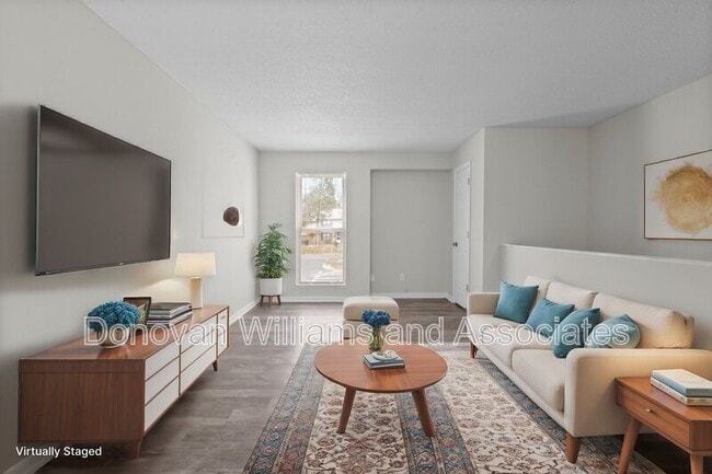 Building Photo - 4620 Central Ave