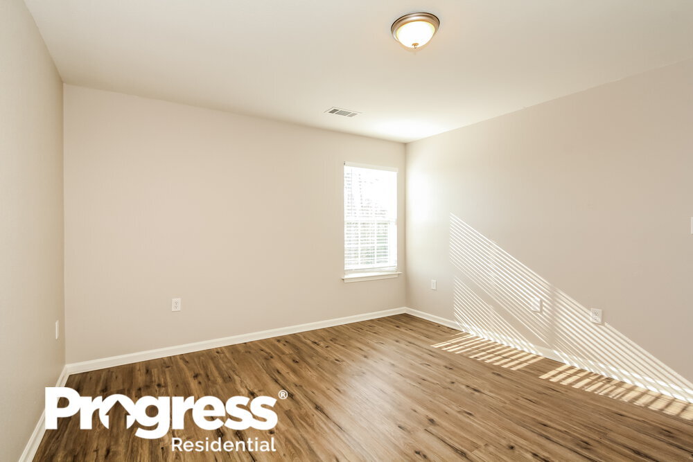 Building Photo - 4521 Oakburn Drive