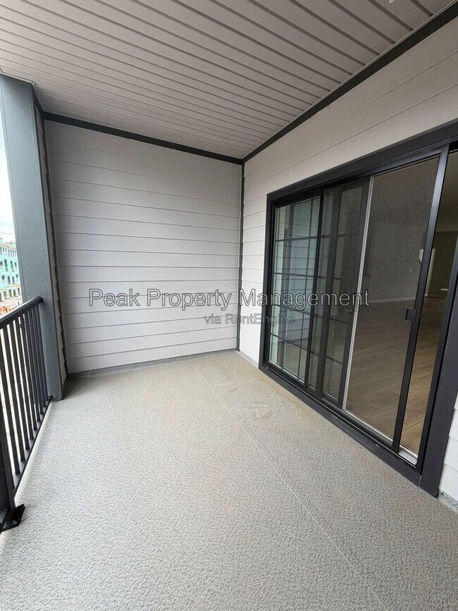 Building Photo - 227 Brattice Dr