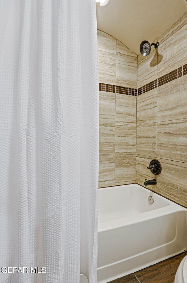 Building Photo - 3425 Dana Grey Dr