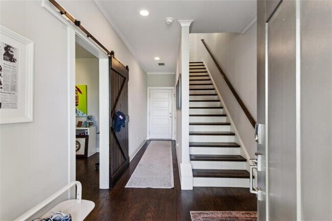 Building Photo - 1837 Brooks Dr NW
