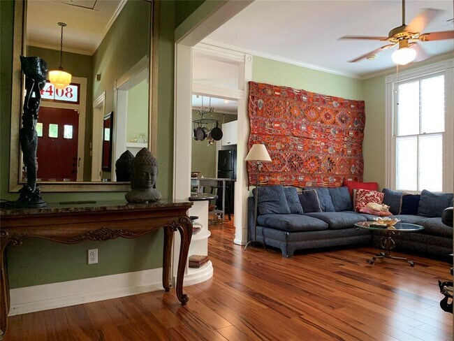Building Photo - 4408 Avenue S 1/2