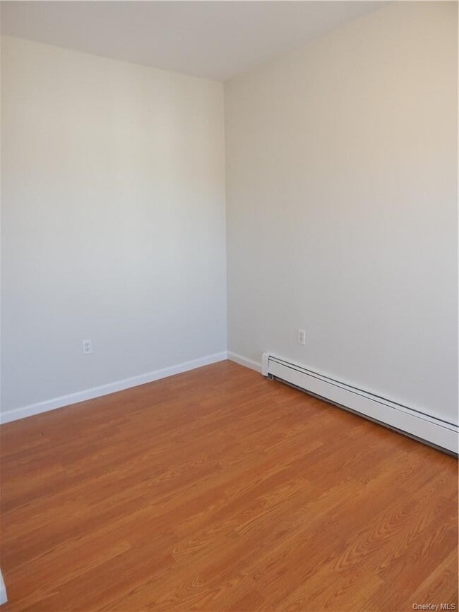 Building Photo - 5 John St