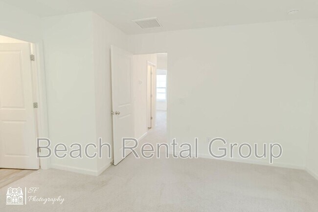 Building Photo - 300 Cherwell ct