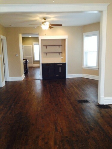 Building Photo - 2960 N Elston Ave