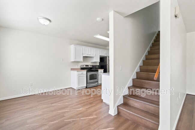 Building Photo - 2910 Dawn Ct