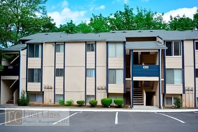 Building Photo - 3648 SW Beaverton Hillsdale Hwy